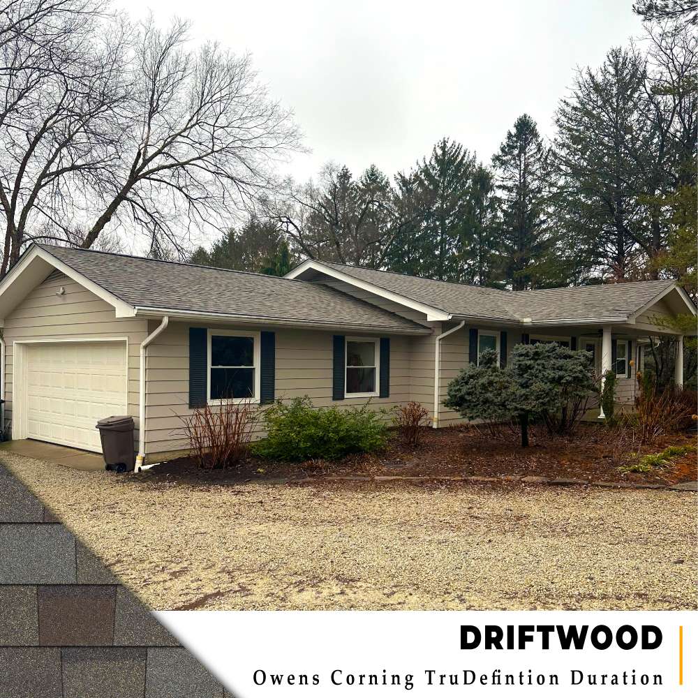 Full view of Driftwood architectural roof on tan siding ranch in Morrow, Ohio.